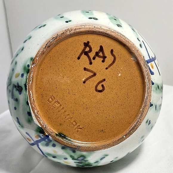 Vintage Studio Pottery Art Denmark RAS 79 Pitcher Vase 5" x 5" Signed Red Clay - Picture 3 of 9